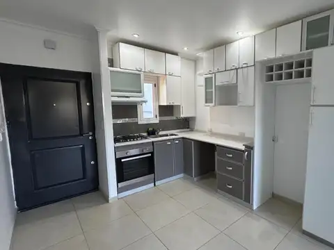 DEPARTAMENTO VENTA TRES AMB, COCHERA RAMOS MEJIA