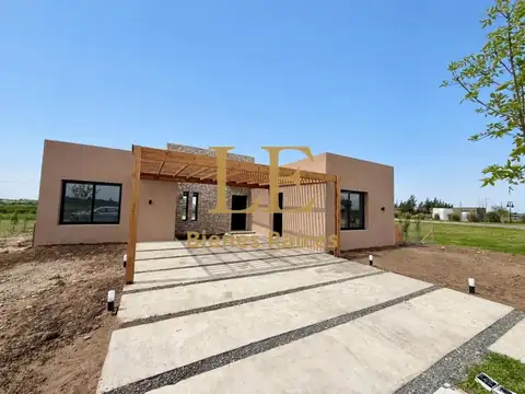 VENTA CASA EN EL NAUDIR