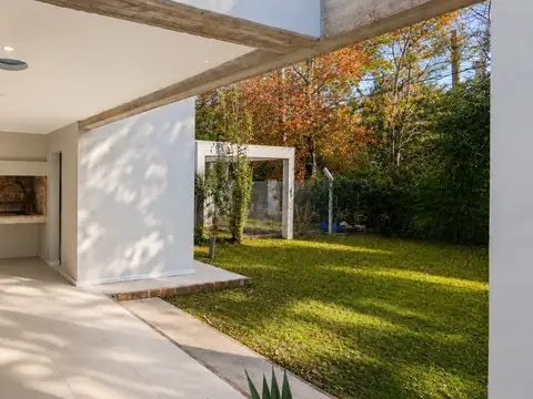 Casa en Venta en City Bell, USD 180.000