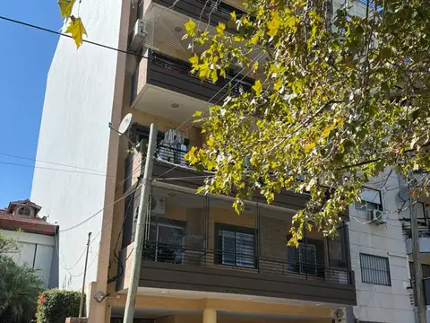 Uruguay 2900, Piso 4