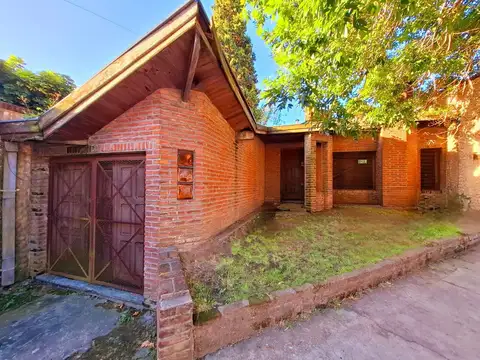 CASA 4 AMBIENTES VENTA LOMAS DE ZAMORA OPORTUNIDAD