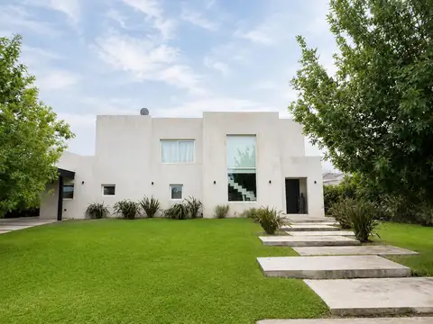Venta Casa c/alquiler 5 amb a La Laguna barrio San Benito Villanueva Tigre