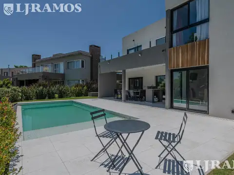 Casa  En Venta - El Canton - Norte - A la Laguna PG