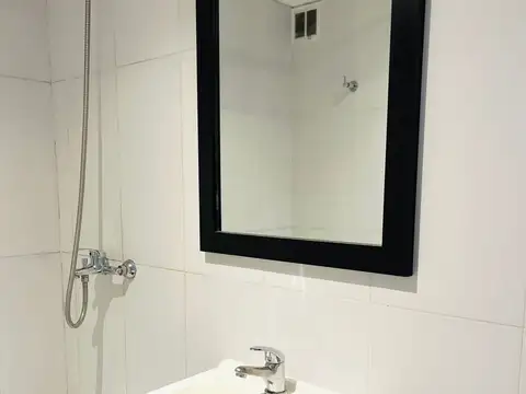 MONOAMBIENTE MUY LUMINOSO APTO PROFESIONAL