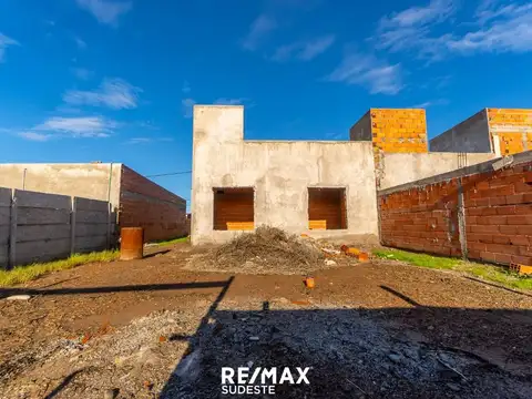 Casa 3 ambientes con 1 baño