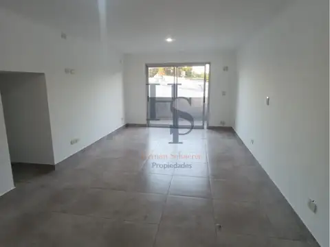 Departamento en Alquiler en Berazategui, $ 380.000