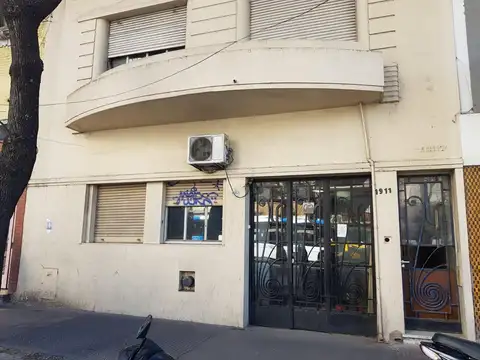 Avenida Caseros 1900, Piso 1