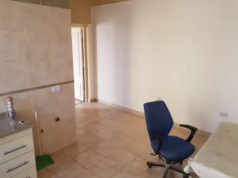 Depto Tipo Casa en Alquiler en Constitucion, $ 650.000