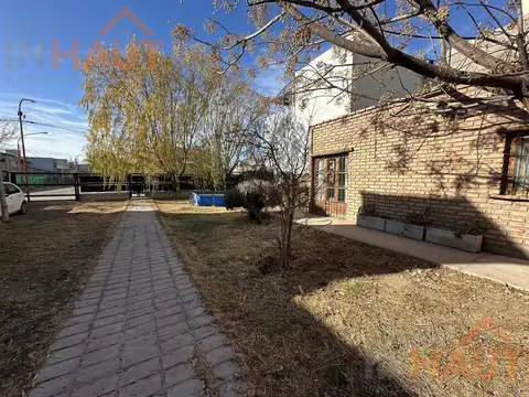 Casa en  VENTA CIPOLLETTI - LAS VIÑAS