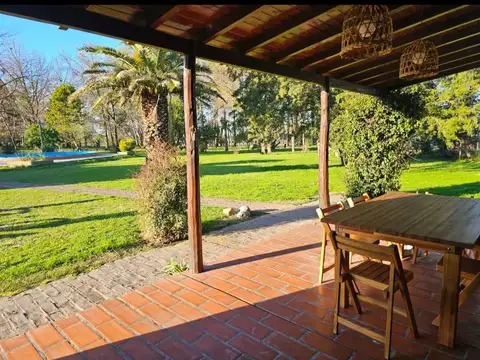 Quinta en Venta en Mercedes, USD 210.000