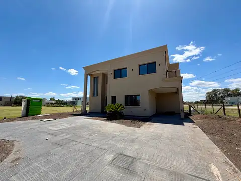 Terreno en Venta 20  mts Frente