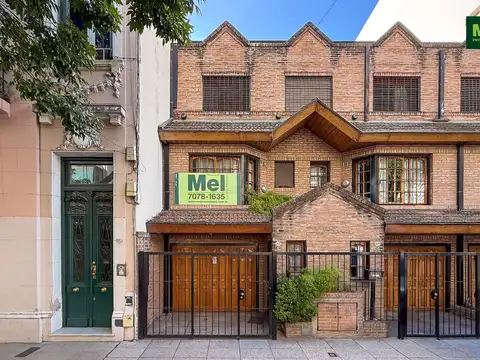 VENTA  TRIPLEX EN NUÑEZ CON COCHERA DOBLE