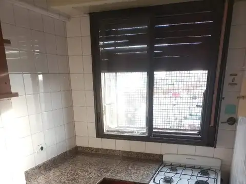 Monoambiente Apto Profesional con Vista Abierta al Río-  A metros de Plaza Italia-