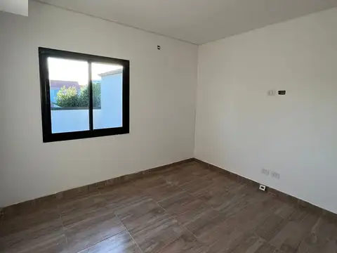 Depto Tipo Casa en Venta en Quilmes, USD 52.000