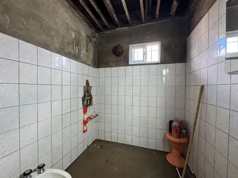 CASA EN VENTA EN BARRIO AEROPUERTO LA PLATA