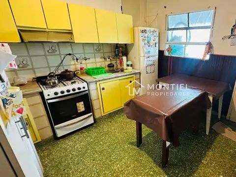 Casa 4 ambientes con 1 baño