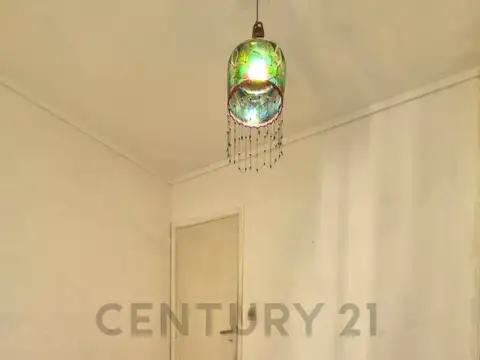 En Venta Luminoso departamento 3 Ambientes con balcón aterrazado y parrilla individual.