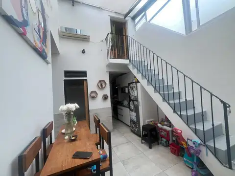 Depto Tipo Casa 2 ambientes con 1 baño