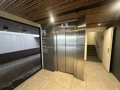 Oficina Monoambiente con 7 baños