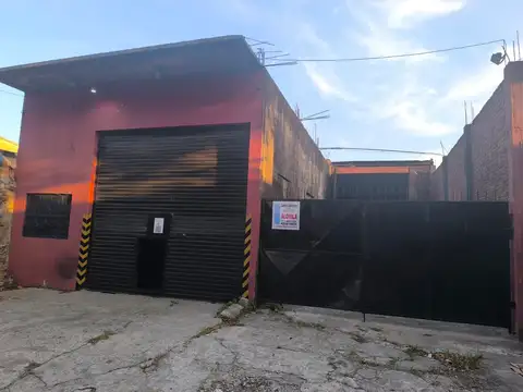 Alquila Local Comercial + Depósito 190 m². Berazategui Oeste