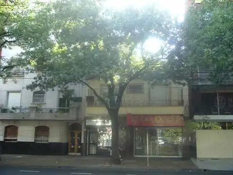 Acoyte 400 Local Comercial en Alquiler Caballito