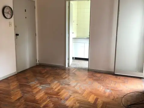 Donato Alvarez 1700, Piso 1