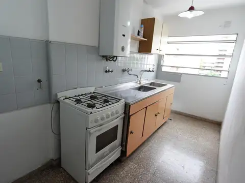 Departamento de 1 Dormitorio en Venta – Montevideo 677 | Pis