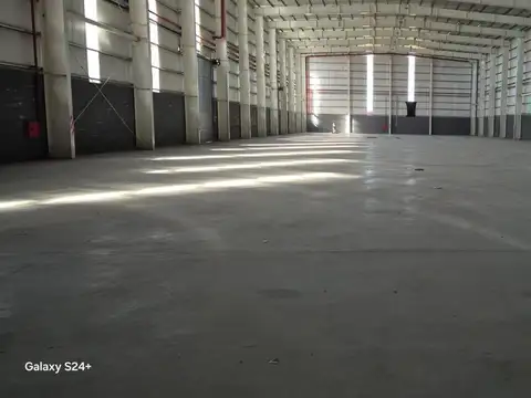 Nave Industrial 3.400 m² c/ Red contra incendios - Polo Industrial Spegazzini - Ezeiza
