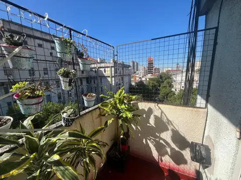 VENTA DEPARTAMENTO 4 AMBIENTES ALMAGRO 2 BALCONES