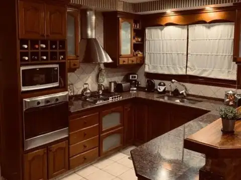 Casa en Venta en Monte Grande, USD 250.000