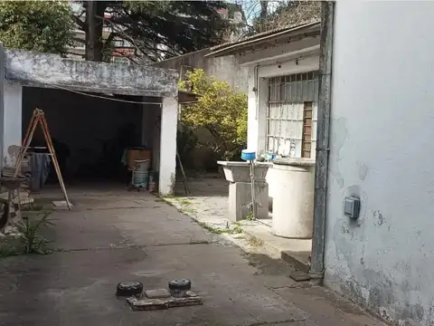 Casa 5 ambientes con 1 baño