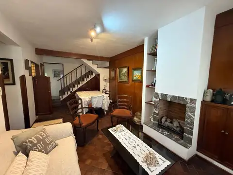 Depto Tipo Casa en Venta de 5 ambientes