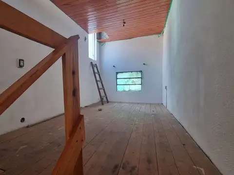 Depto Tipo Casa en Venta al Este