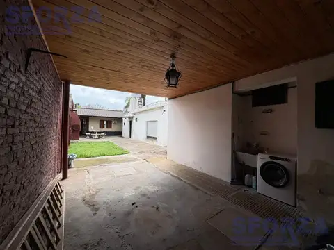 Depto Tipo Casa en Venta con 1 cocheras