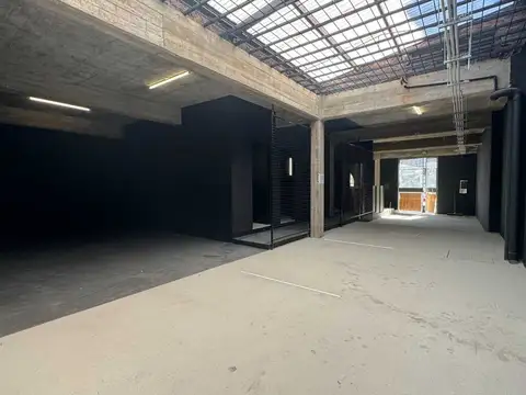 SE ALQUILA GALPON ZONA CENTRO