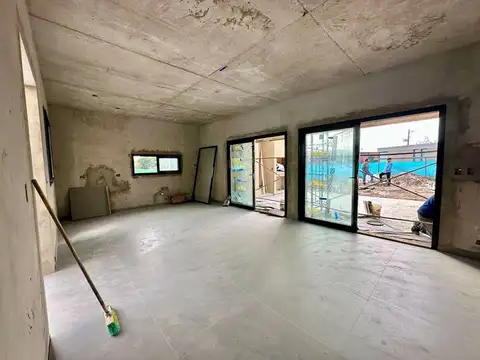 Casa en venta 4 ambientes en Barrio San Ramiro