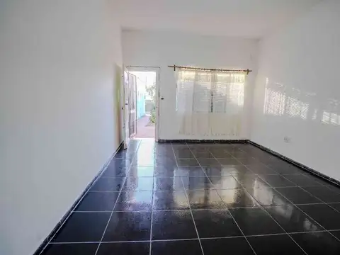 Vendo Financio casa 2 dormitorios jardin Pando