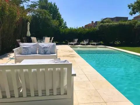 Casa en Venta de 5 dormitorios