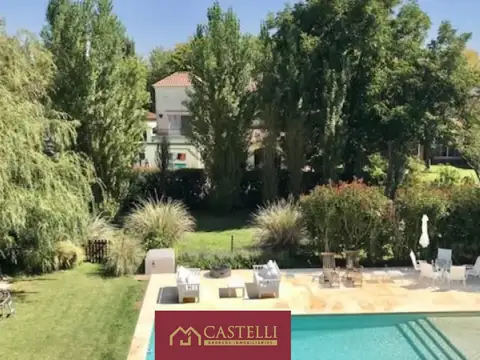 Casa en Venta de 5 dormitorios