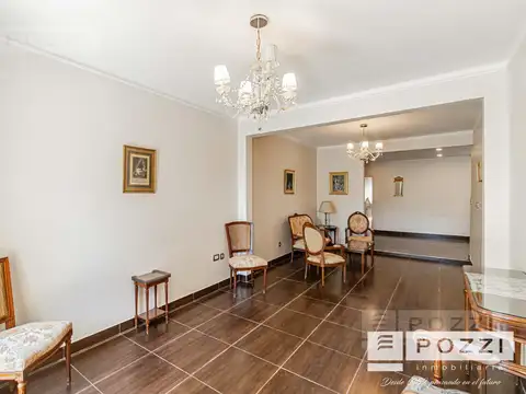 Casa 5 ambientes con 1 baño