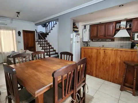 calle 64 entre 141bis y 142 2300