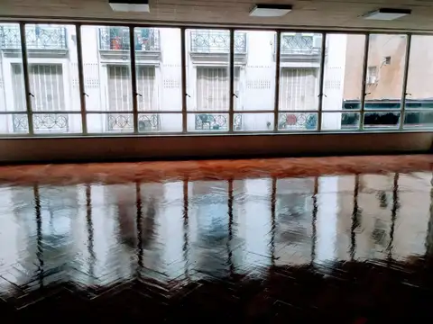Oficina en Venta 72 años