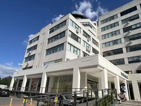 Av. del Puerto 215,  local + cocheras - Studios - Bahia Grande