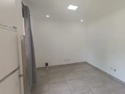 Casa 6 ambientes con 2 baños