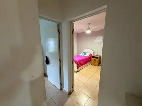 Casa 5 ambientes con 1 baño