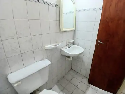 LOCAL COMERCIAL CON BAÑO