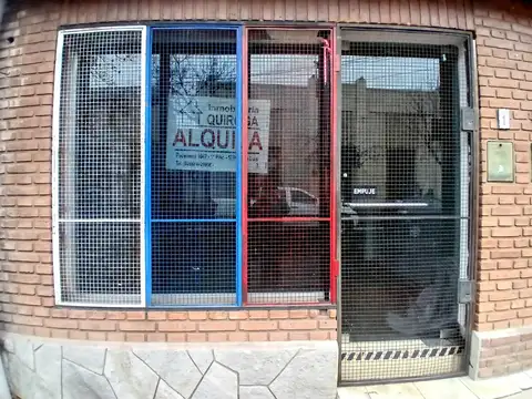 LOCAL COMERCIAL CON BAÑO