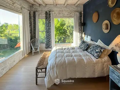 Casa en Alquiler con 1 cochera