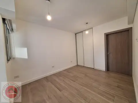 Departamento en Alquiler con 1 cochera