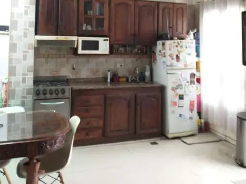 Jose E Colombres 500